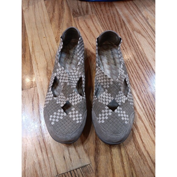 Skechers Taupe Savor Entice‎ Woven Relaxed Fit Slip-On Memory Foam Shoes 9.5 - Picture 1 of 10